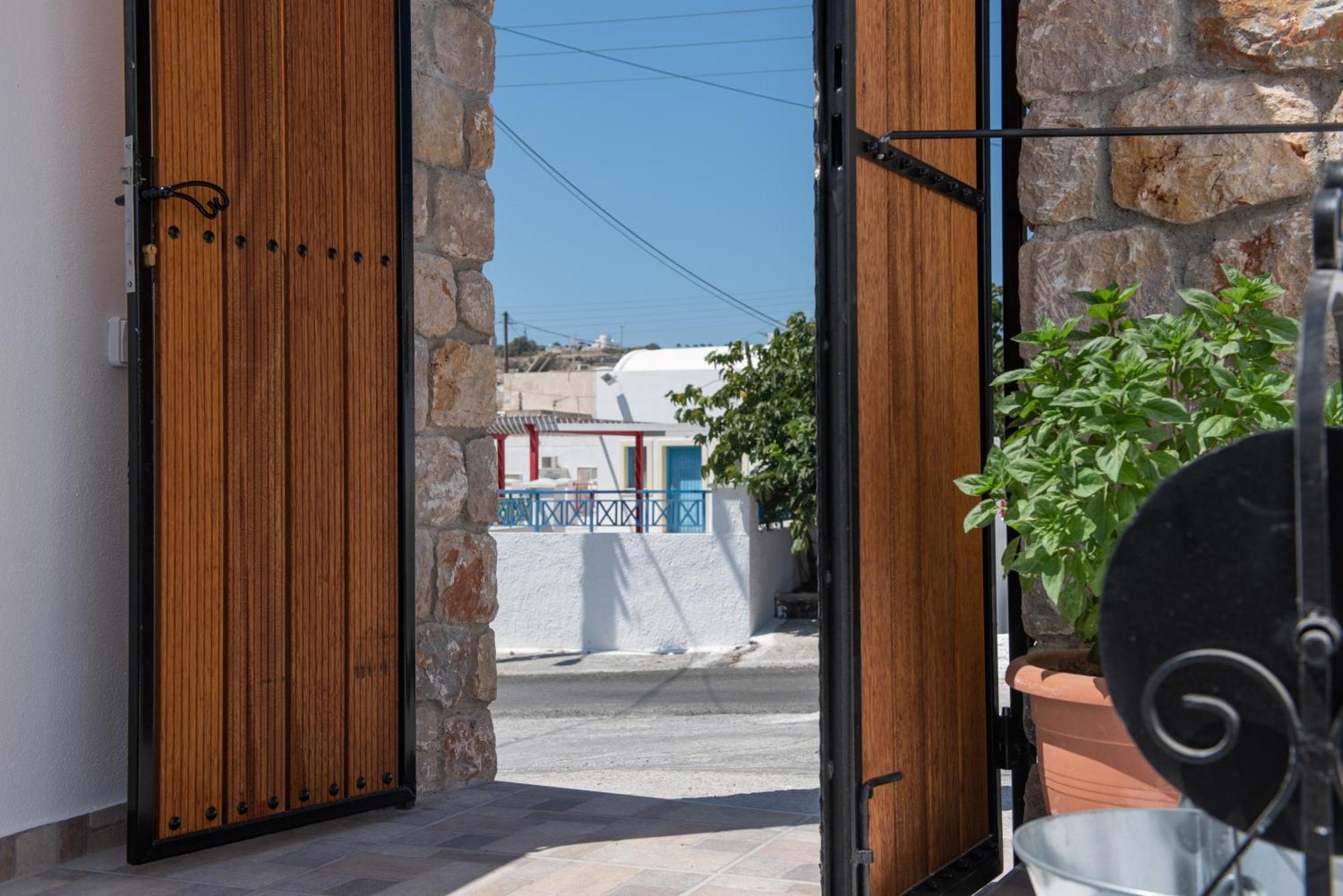 Argyro And Diogenis Apartment Emporio  Exterior foto